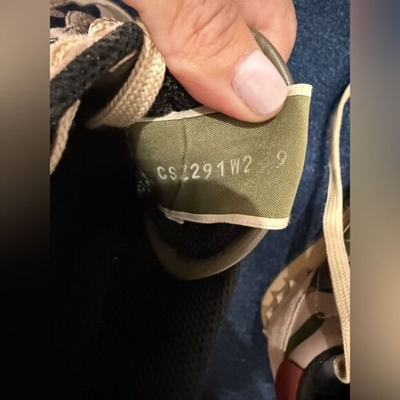 VALENTINO GARAVANI 
Fabric Suede Camouflage Womens Rockrunner Sneakers - Picture 6 of 9